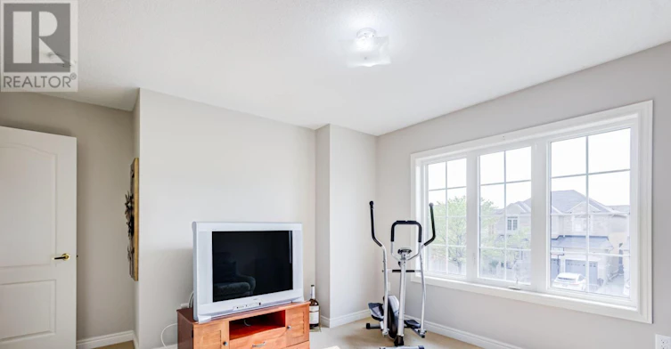 102 Creekland Avenue, Whitchurch-Stouffville, ON, L4A 1X4 - 37