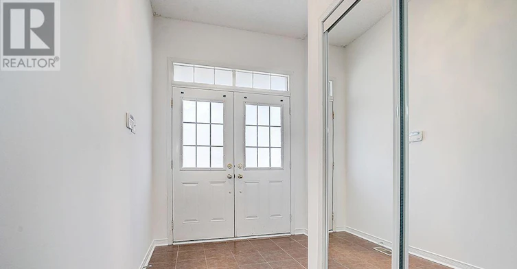 137 Laramie Crescent, Vaughan, ON, L6A 0R1 - 2