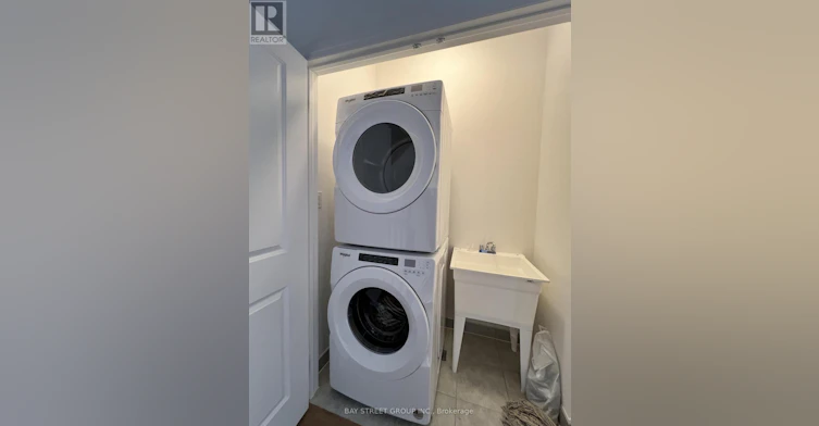 25 Albert Firman Lane, Markham, ON, L6C 2V6 - 25