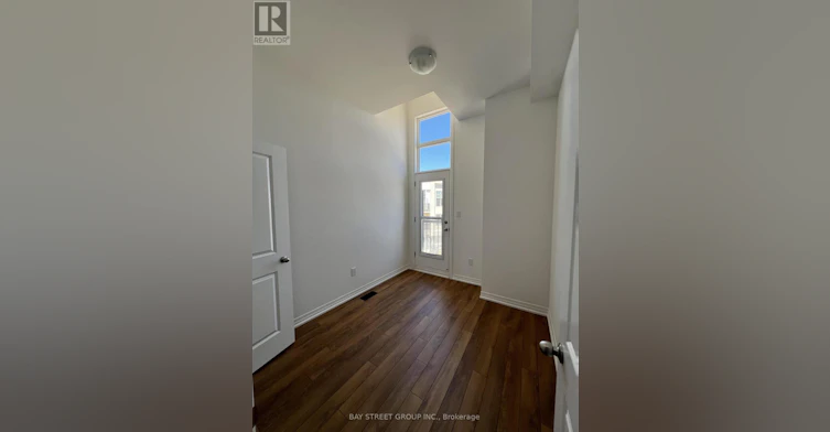 25 Albert Firman Lane, Markham, ON, L6C 2V6 - 28