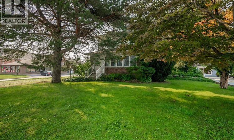 266 Grand Avenue West