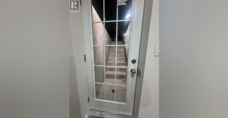 40 Beachville Circle, Brampton, ON, L6X 0V3 - 2
