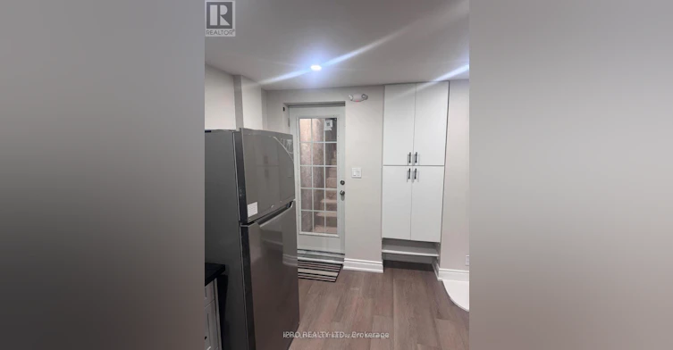 40 Beachville Circle, Brampton, ON, L6X 0V3 - 3
