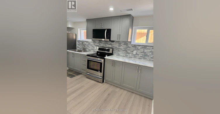 18 Madonna Gardens, Toronto, ON, M9L 2T4 - 5