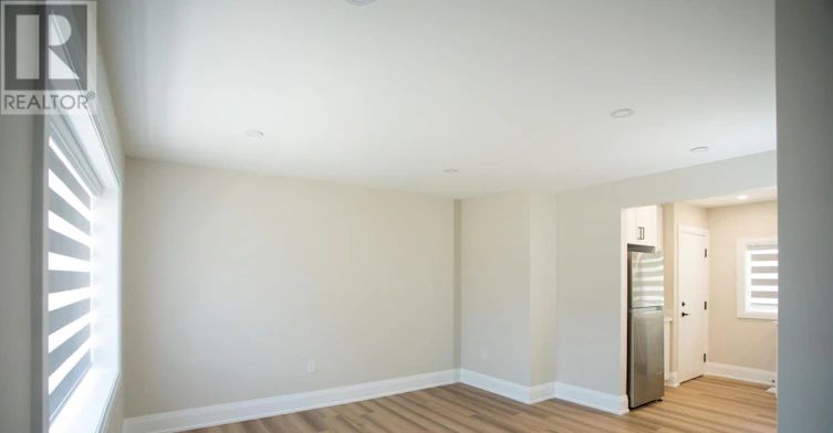 MAIN-38 Parent Avenue, Toronto, ON, M3M 1Z7 - 4