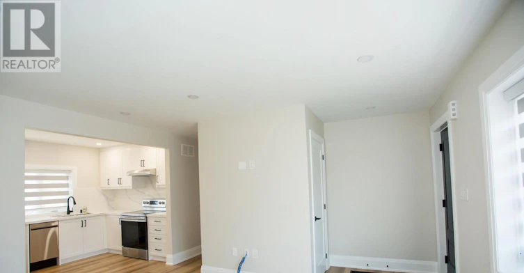 MAIN-38 Parent Avenue, Toronto, ON, M3M 1Z7 - 5