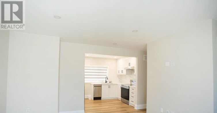 MAIN-38 Parent Avenue, Toronto, ON, M3M 1Z7 - 6
