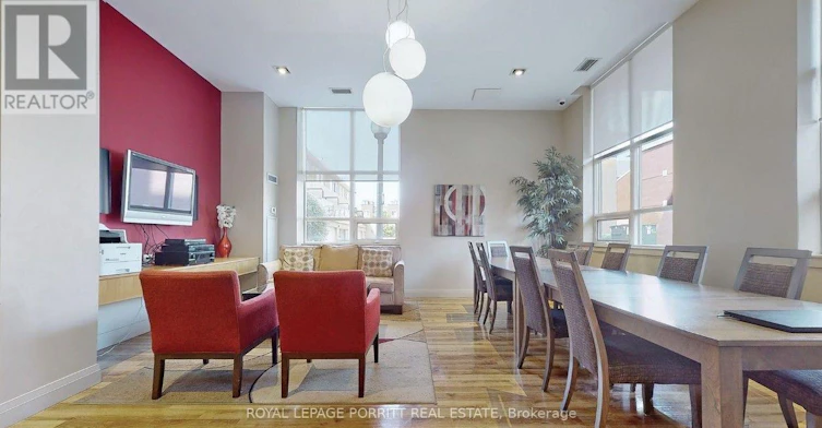 601-4 Elsinore Path, Toronto, ON, M8V 4G7 - 19