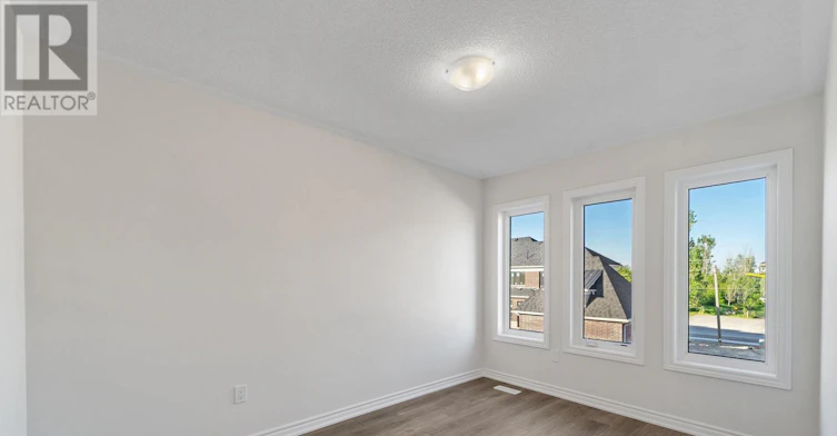 37 Watts Mews, Kawartha Lakes, ON, K9V 5V7 - 16