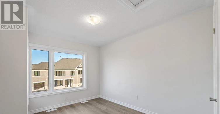 37 Watts Mews, Kawartha Lakes, ON, K9V 5V7 - 14