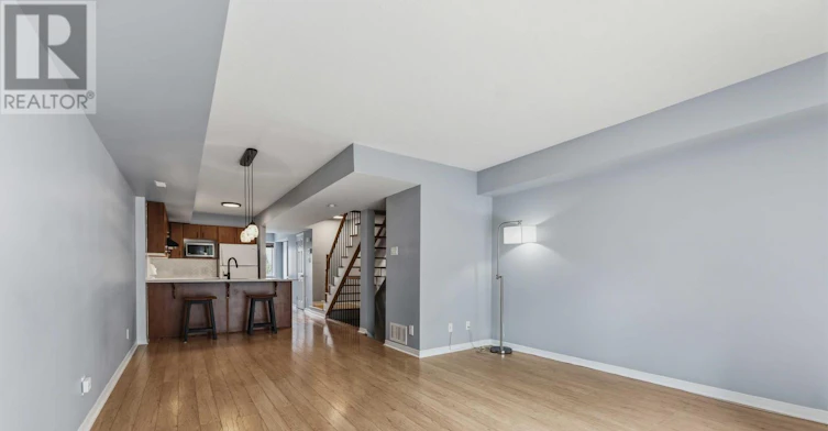 81 Strathaven Private, Ottawa, ON, K1J 1K7 - 9