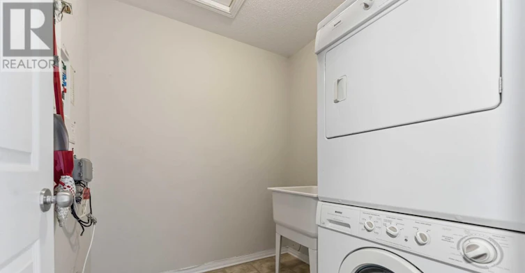 81 Strathaven Private, Ottawa, ON, K1J 1K7 - 33