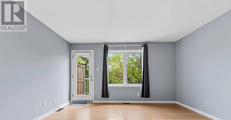 81 Strathaven Private, Ottawa, ON, K1J 1K7 - 24