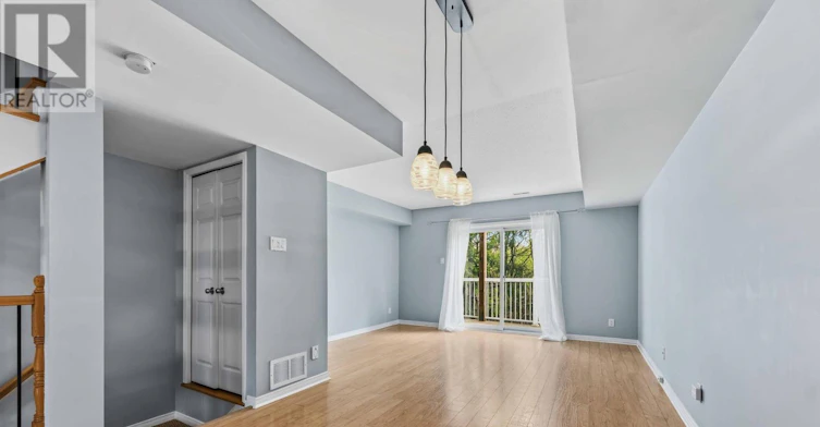 81 Strathaven Private, Ottawa, ON, K1J 1K7 - 10