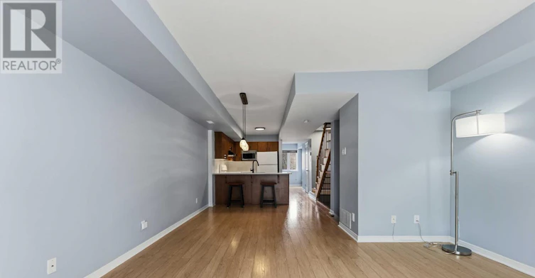 81 Strathaven Private, Ottawa, ON, K1J 1K7 - 7