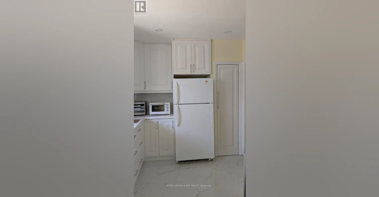 MAIN-15 Beacham Crescent, Toronto, ON, M1T 1M9 - 8
