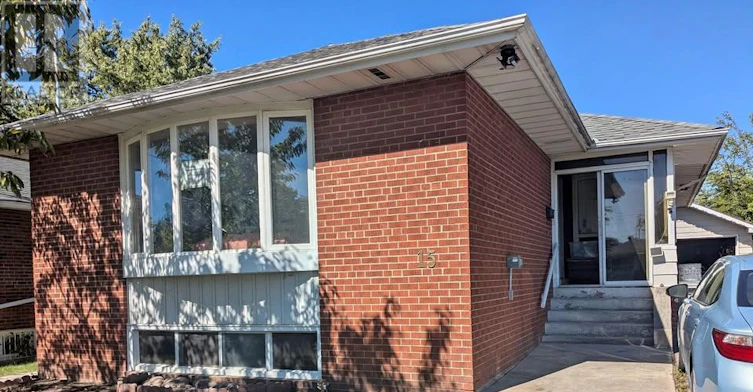 MAIN-15 Beacham Crescent, Toronto, ON, M1T 1M9