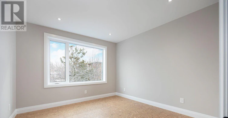UPPER-21 Alton Avenue, Toronto, ON, M4L 2M3 - 7