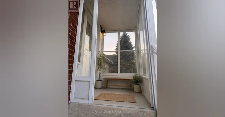 32 Martindale Crescent, Brampton, ON, L6X 2T9 - 5
