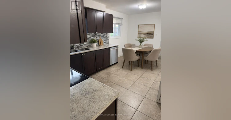 32 Martindale Crescent, Brampton, ON, L6X 2T9 - 8