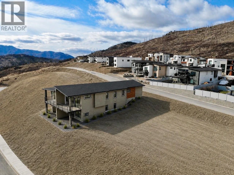 3748 Morningside Drive, West Kelowna, BC, V4T 0B1 - 12