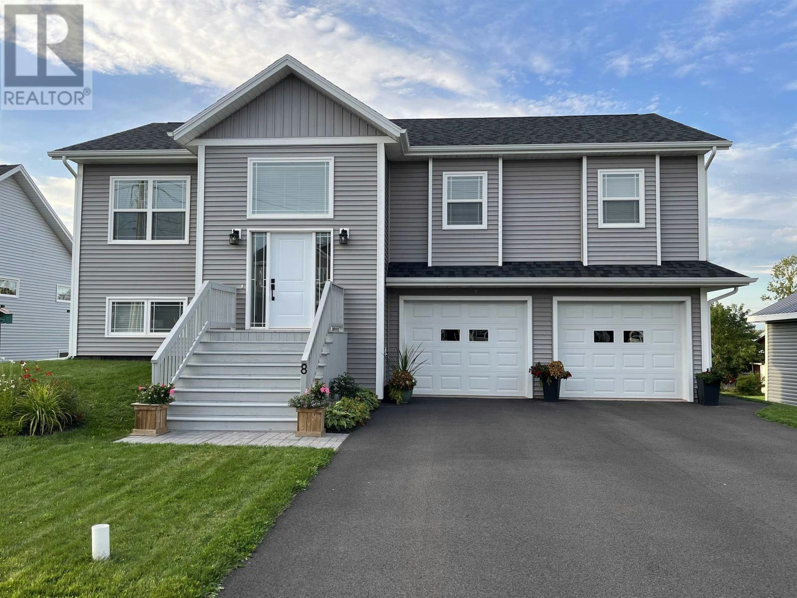 8 Keaton Drive, Charlottetown, PE, C1E 3M5
