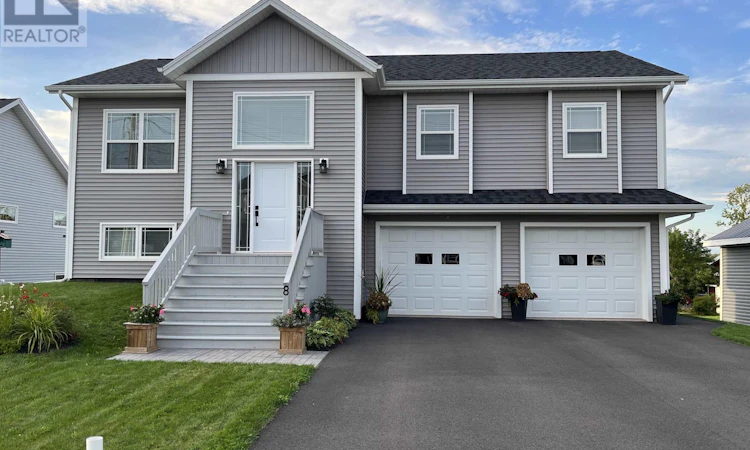 8 Keaton Drive