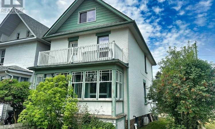 241 Syndicate Avenue N