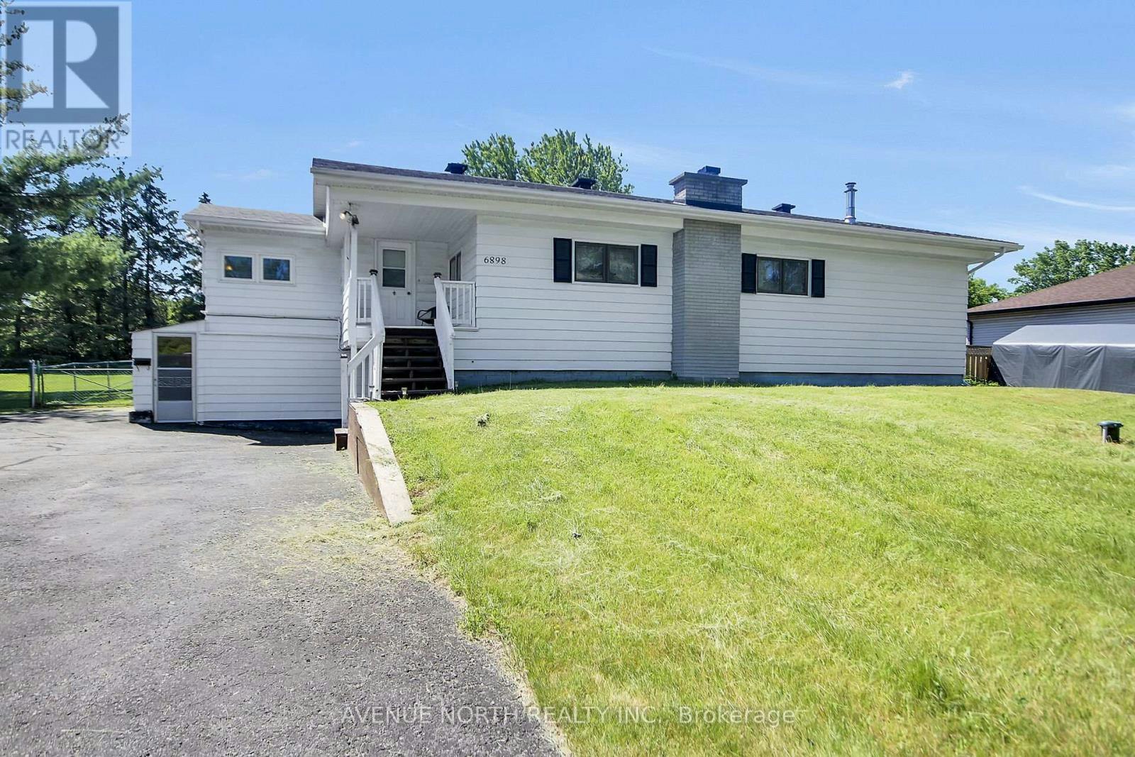 6898 Mitch Owens Road, Ottawa, ON, K4P 1C5