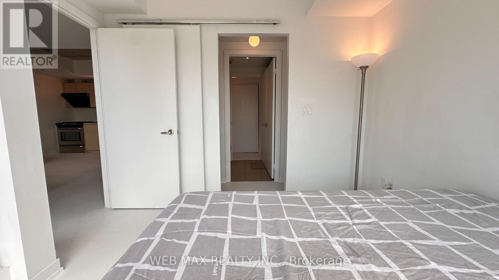 201-51 Lady Bank Road, Toronto, ON, M8Z 0C9 - 9