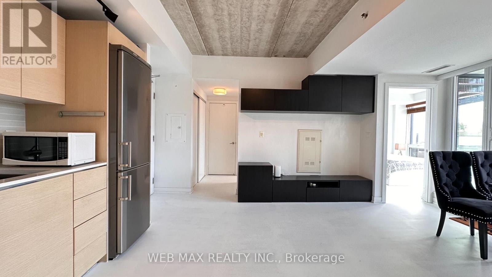 201-51 Lady Bank Road, Toronto, ON, M8Z 0C9 - 3