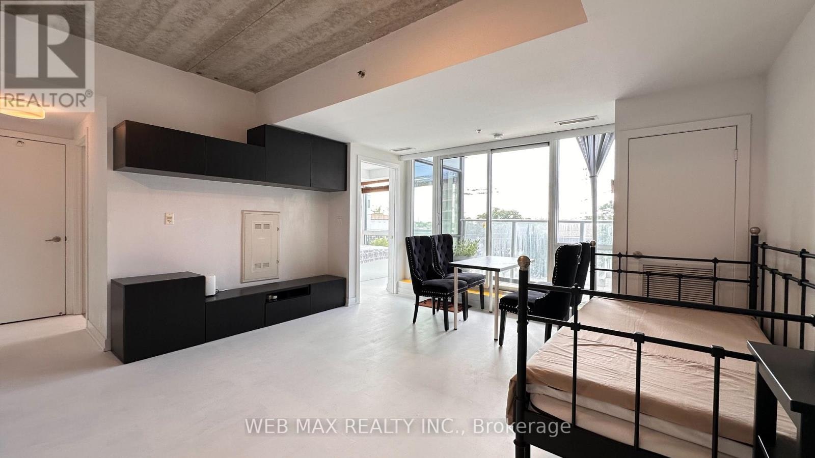 201-51 Lady Bank Road, Toronto, ON, M8Z 0C9 - 4