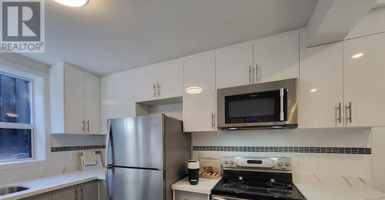 2-328 Lakeshore Road, Mississauga, ON, L5G 1H4 - 2