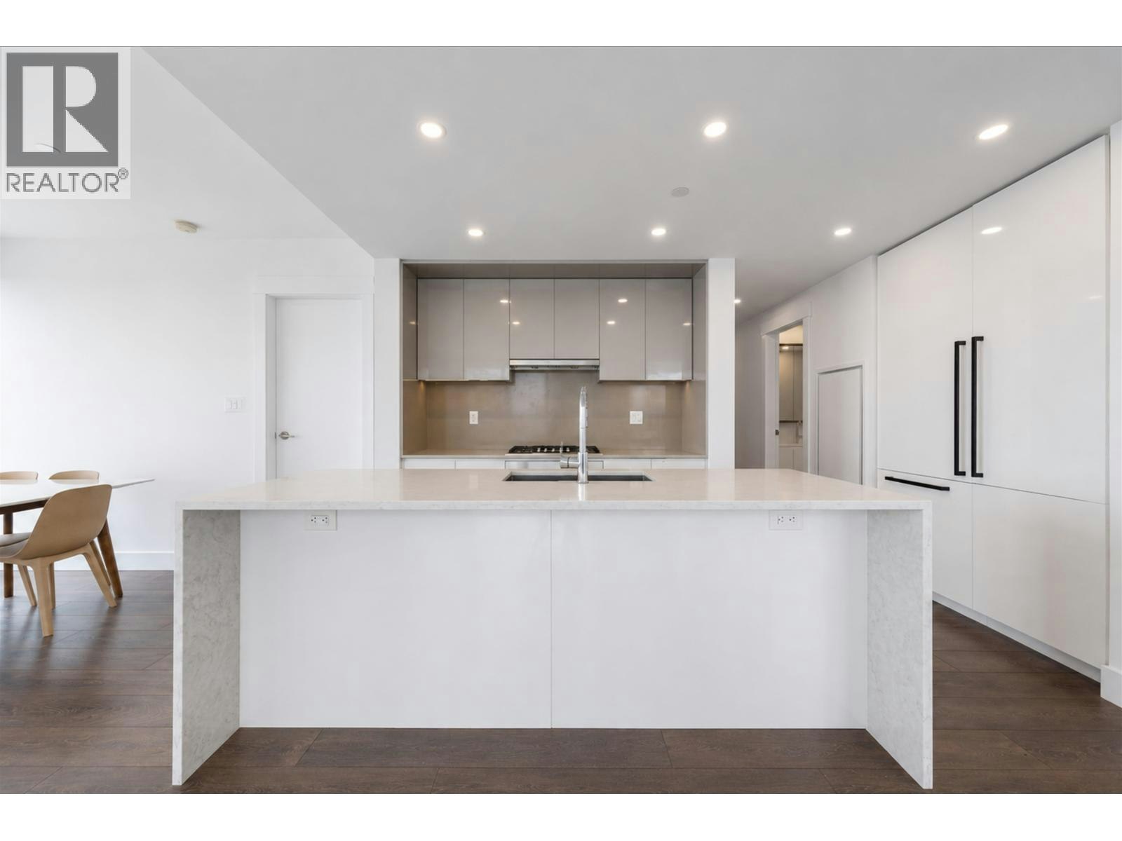 3108-4711 Hazel Street, Burnaby, BC, V5H 0J9