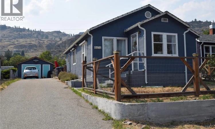 6454 Kootenay Street