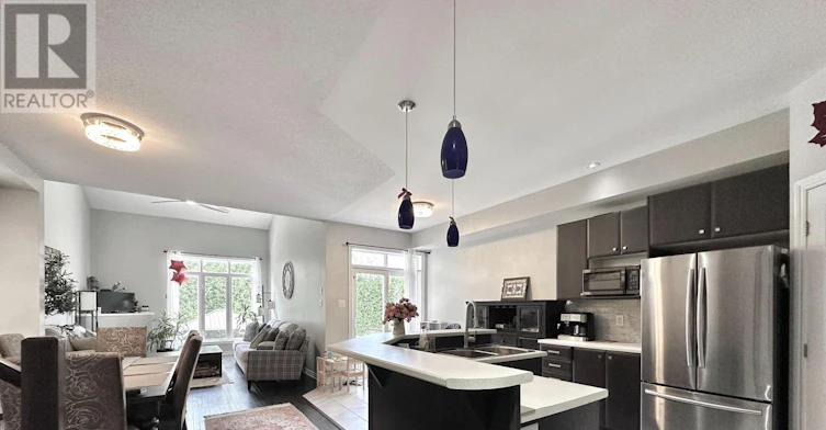 421 Foxhall Way, Ottawa, ON, K2M 2H1 - 5
