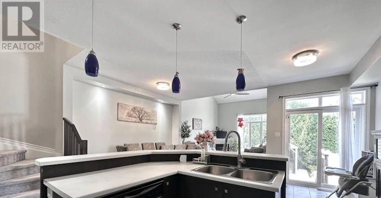 421 Foxhall Way, Ottawa, ON, K2M 2H1 - 7