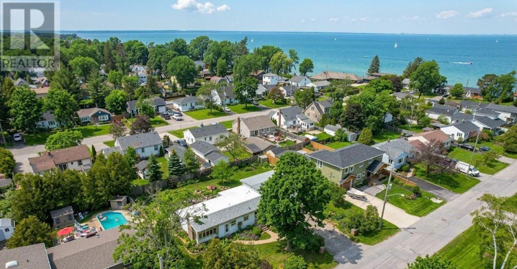 B-405 Bartlett Avenue, Grimsby, ON, L3M 2N5 - 2