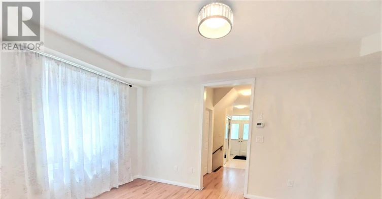 3827 Janice Drive, Mississauga, ON, L5M 7Y6 - 2