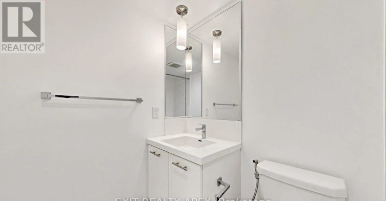 40-23 Valhalla Inn Road, Toronto, ON, M9B 0B3 - 40