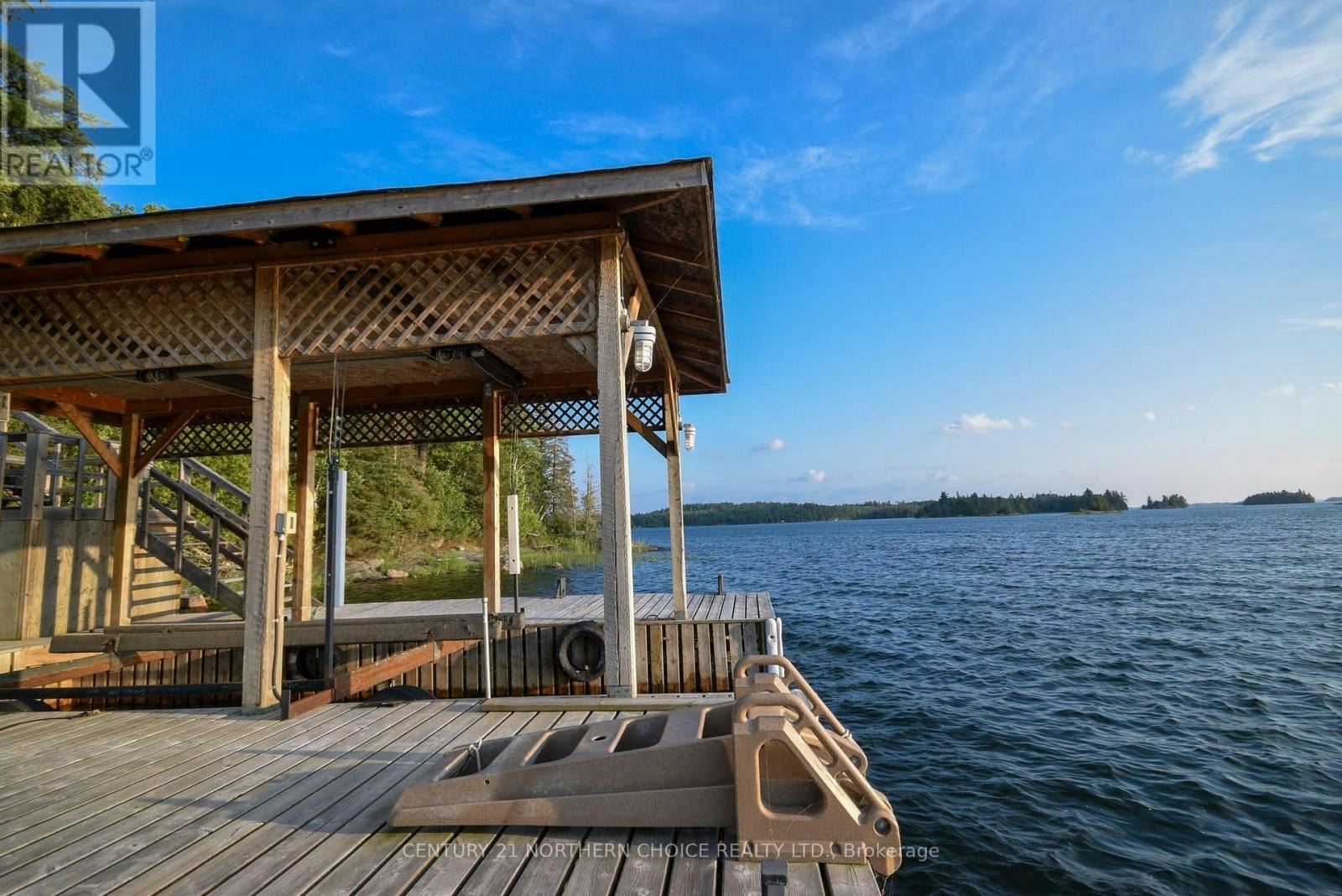 75 Black Bear Road, Magnetawan, ON, P0X 1E0