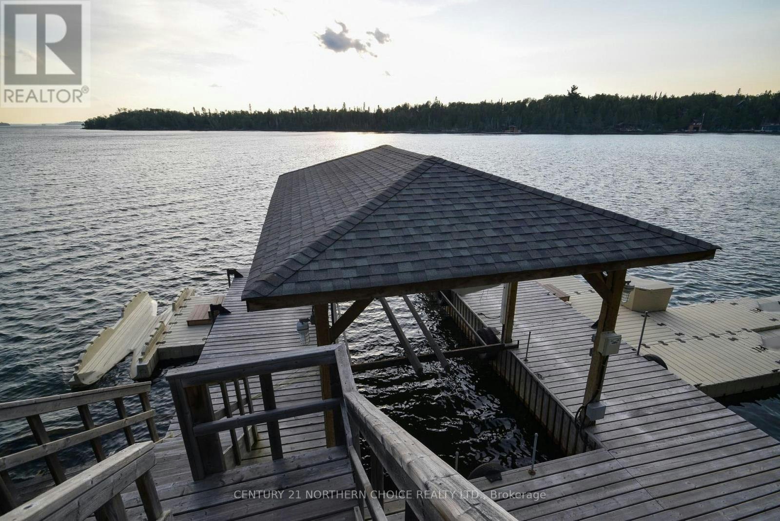 75 Black Bear Road, Magnetawan, ON, P0X 1E0