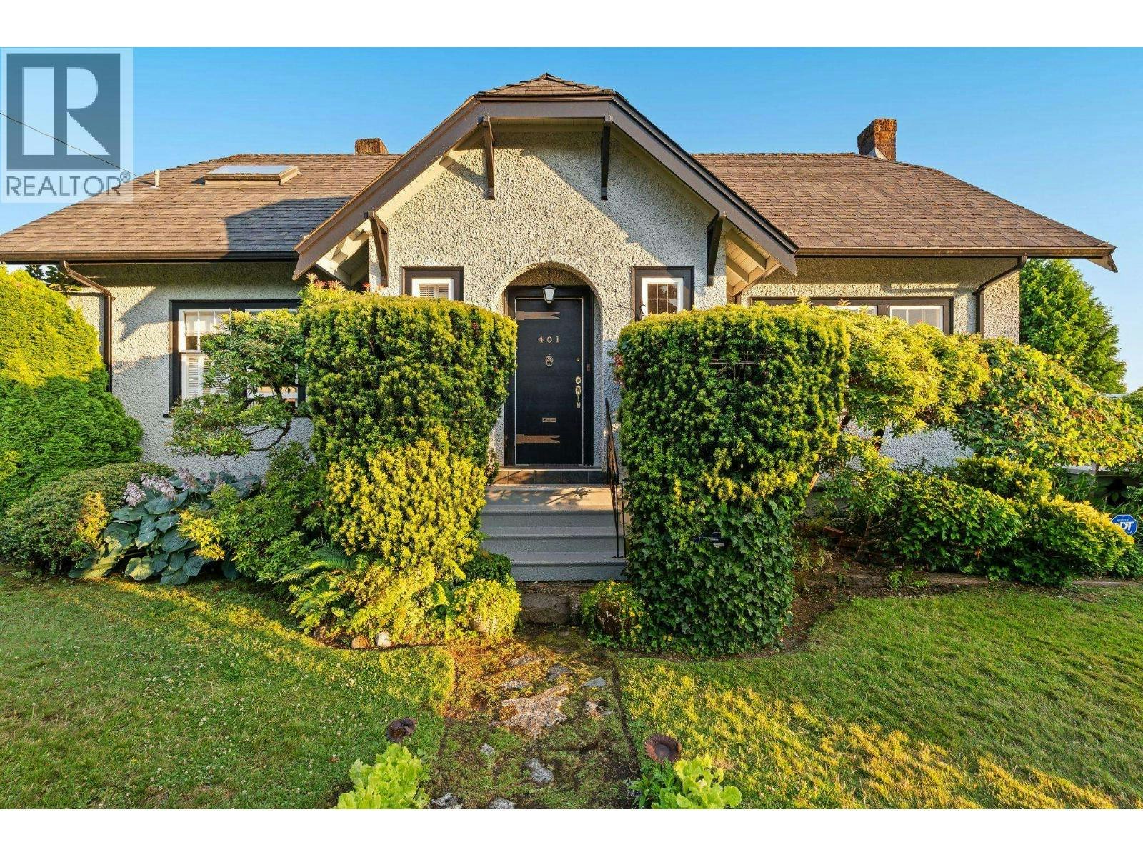 401 Somerset Street, North Vancouver, BC, V7N 1G2