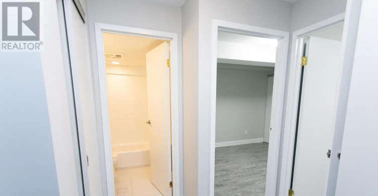 L03-686 Bathurst Street, Toronto, ON, M5S 2R3 - 6
