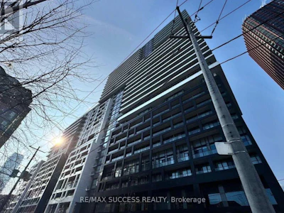 1925A-70 Princess Street - 3