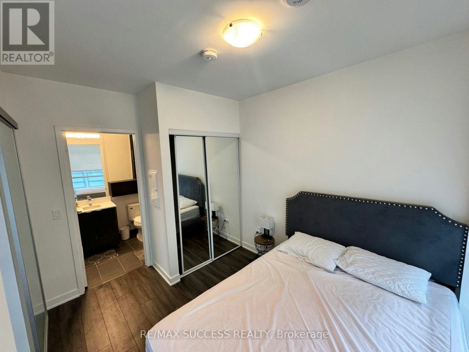 1925A-70 Princess Street, Toronto, ON, M5A 0X6 - 21