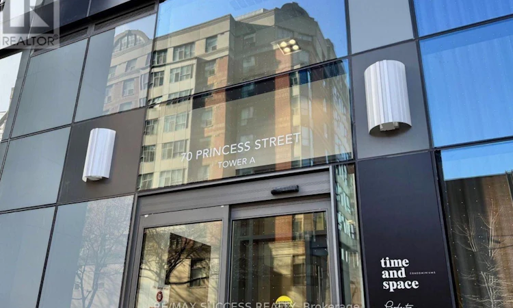 1925A-70 Princess Street
