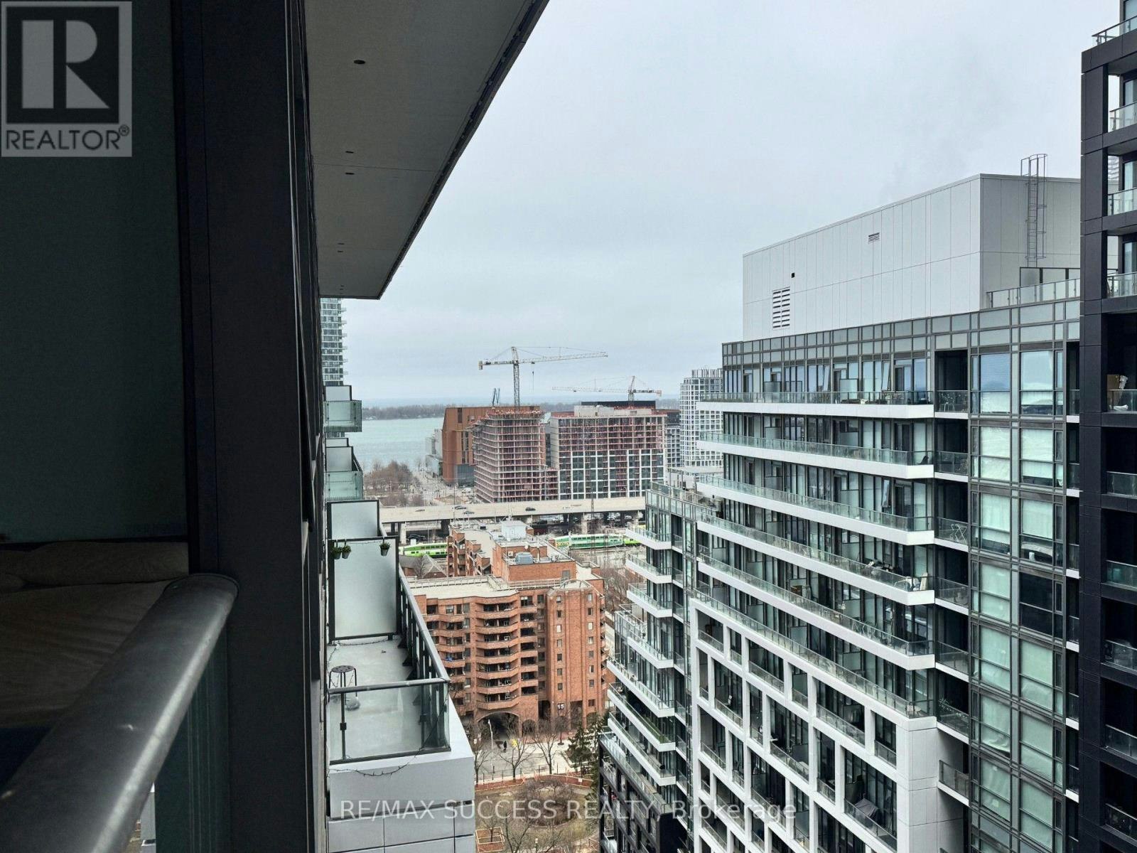 1925A-70 Princess Street, Toronto, ON, M5A 0X6 - 24