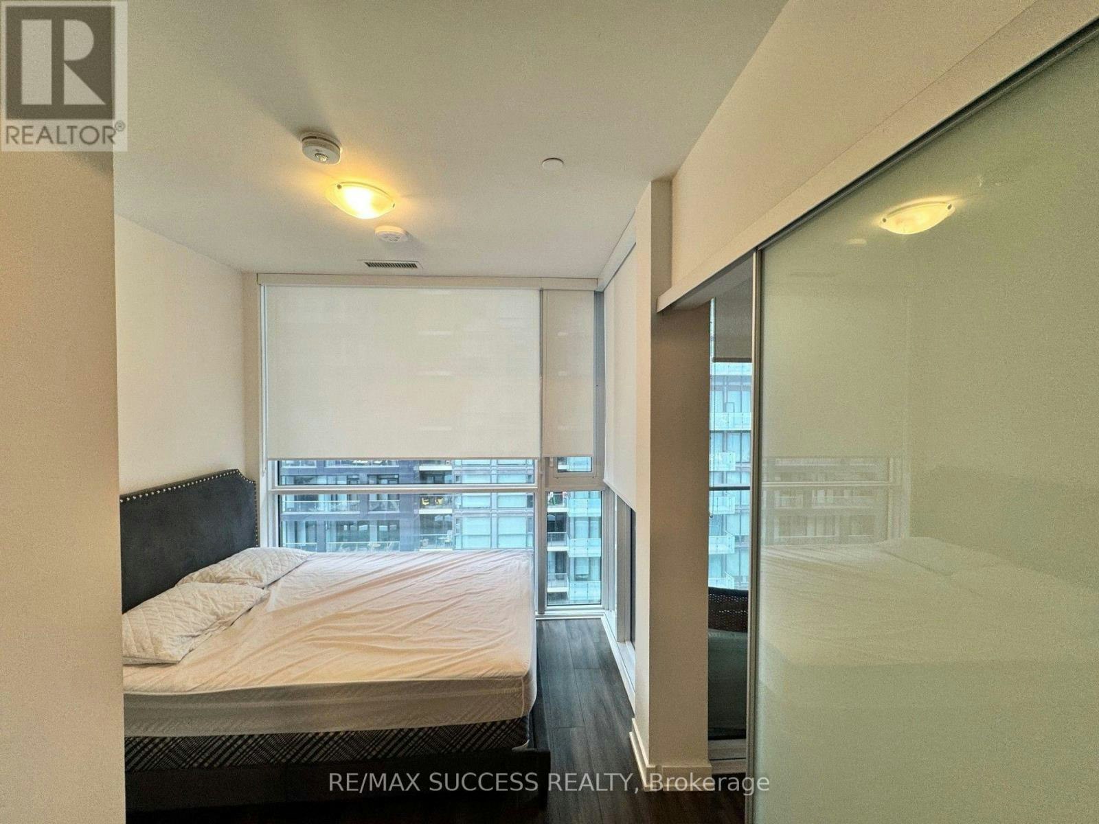 1925A-70 Princess Street, Toronto, ON, M5A 0X6 - 19