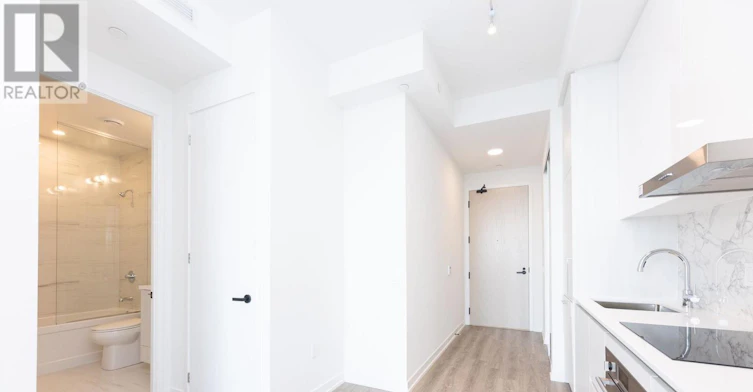 5317-195 Commerce Street, Vaughan, ON, L4K 0P9 - 13